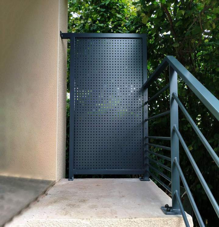 Garde-corps en acier sécuritaires, design et modernes pour vos espaces