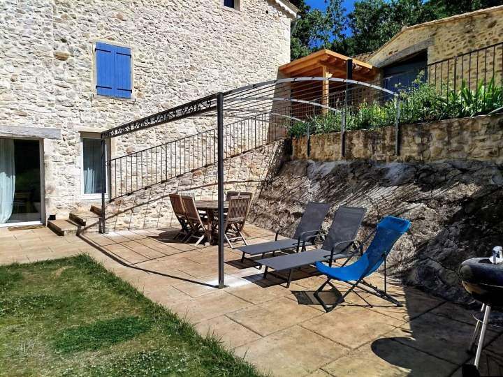 Conception et installation de pergolas Drôme