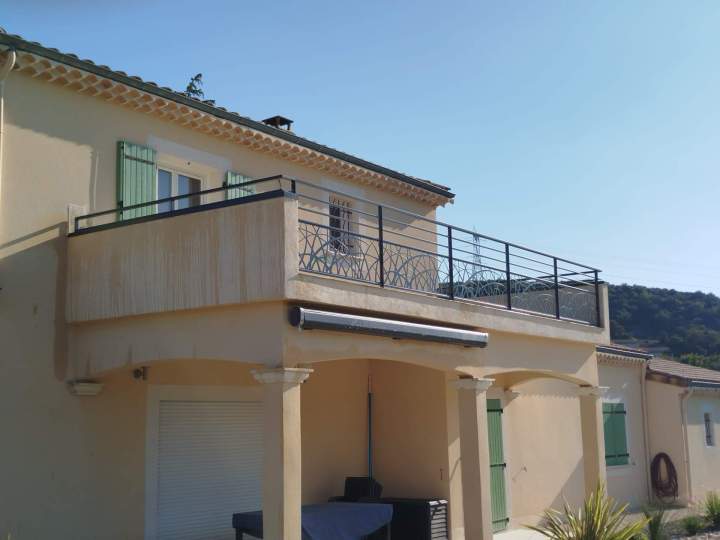 Fabrication et pose de garde corps Drôme